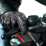 Gants obligatoire pour les deux-roues motorisés